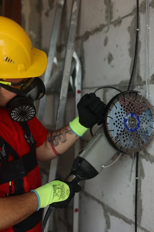 Нейлоновые перчатки Mollis Plus GM1011L- 10 с покрытием 3/4 вспененным латексом р.10 (XL)