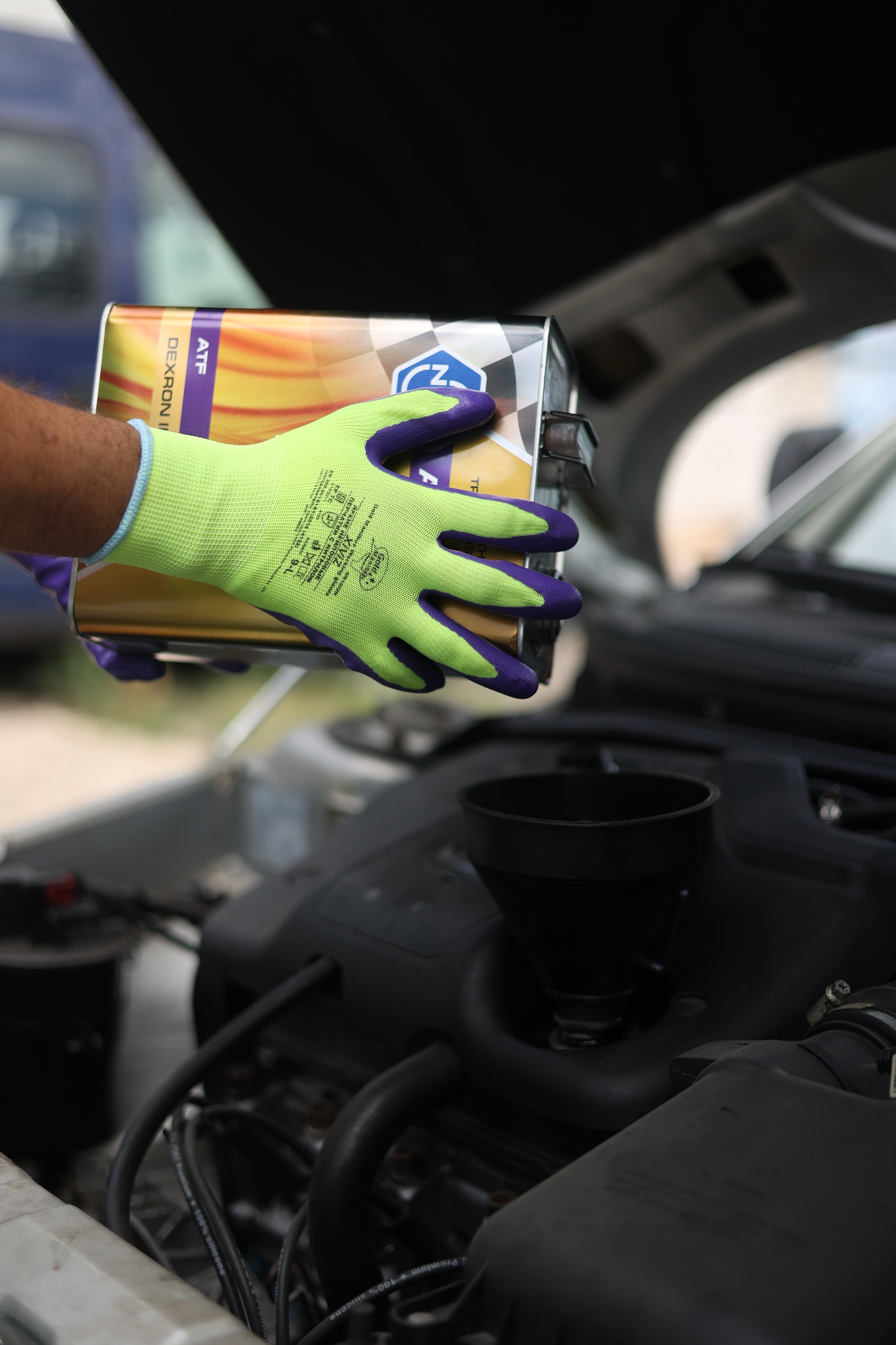 Нейлоновые перчатки XiViz GM1002N-10 с нитриловым покрытием р.10 (XL)