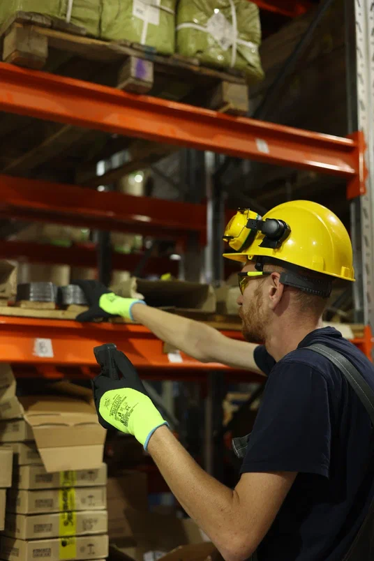 Нейлоновые перчатки Mollis Plus GM1011L- 10 с покрытием 3/4 вспененным латексом р.10 (XL)